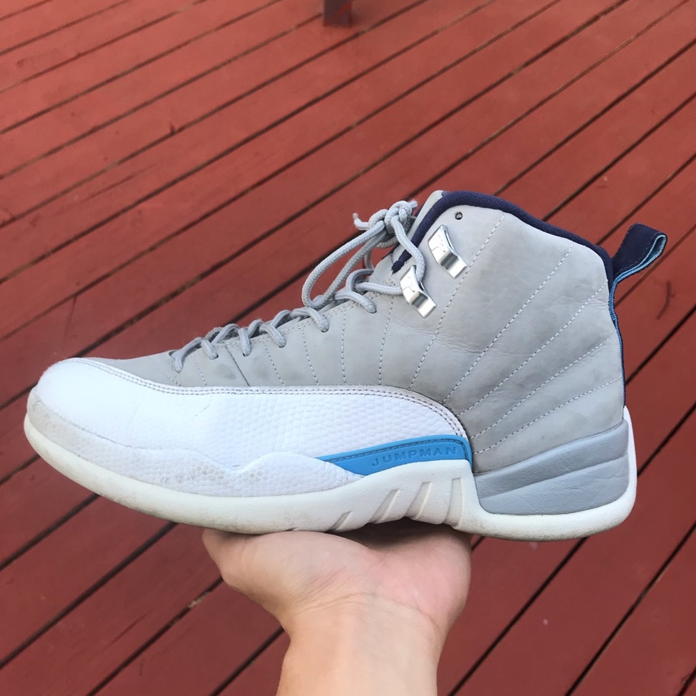 Jordan 12 UNC
